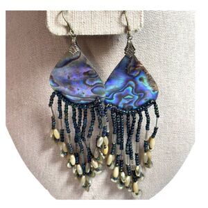 Vintage Abalone Shell & Beaded Dangle Earrings Black & Beige Dangle Beads Pauo
